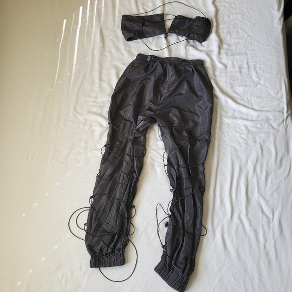 PrettyLittleThing Women Gray Shell Bralet Sweatpants Set Size 8 Babydoll Utility - Picture 6 of 13